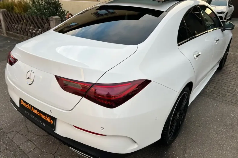 Mercedes-Benz CLA 250 din 2024 cu 9.481 km - oferta MER172735 - foto 4