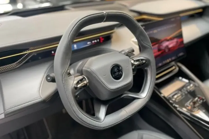 Lotus Eletre din 2023 cu 9.999 km - oferta LOT172738 - foto 10