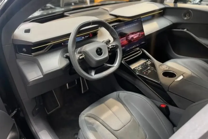 Lotus Eletre din 2023 cu 9.999 km - oferta LOT172738 - foto 13