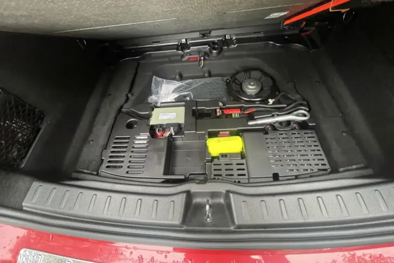 Mercedes-Benz GLA 220 din 2023 cu 39.300 km - oferta MER172739 - foto 42