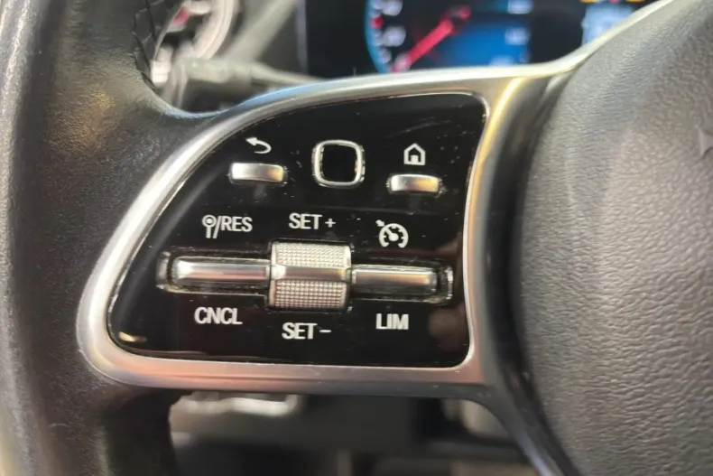 Mercedes-Benz EQA din 2021 cu 62.702 km - oferta MER172741 - foto 17