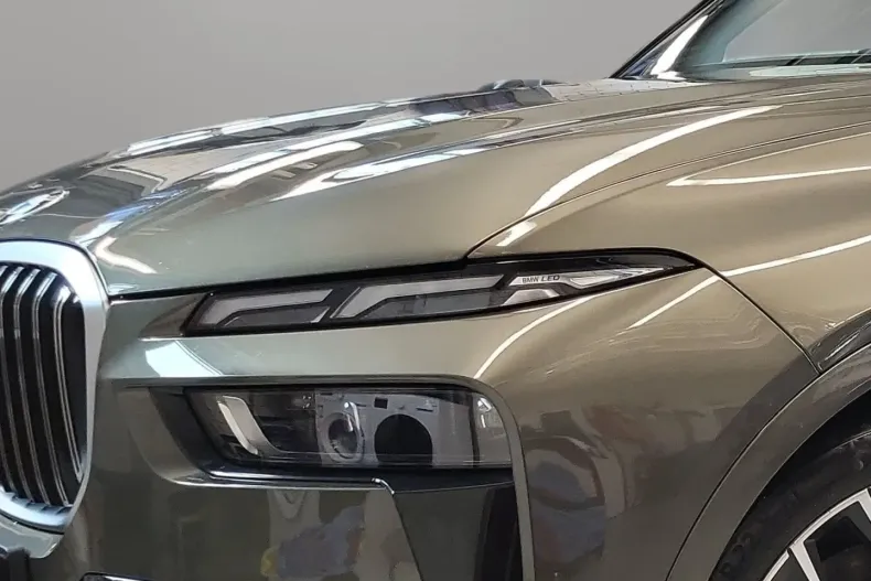 BMW X7 din 2023 cu 71.890 km - oferta BMW172742 - foto 2