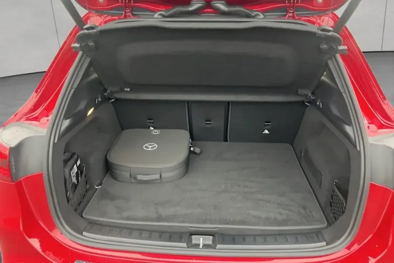 Mercedes-Benz EQA din 2024 cu 10.516 km - oferta MER172743 - foto 4