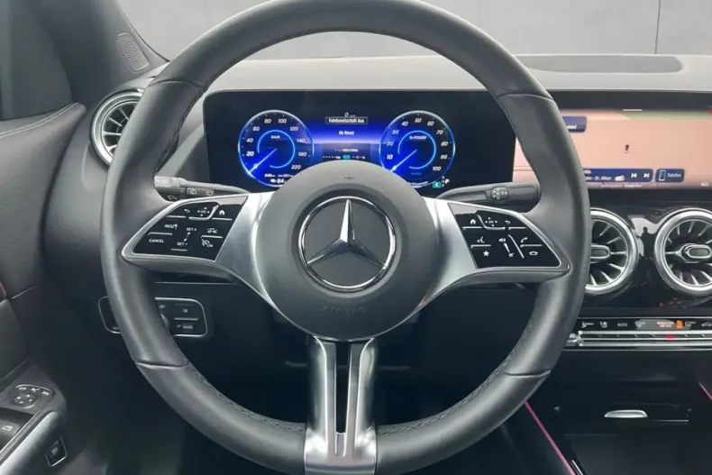 Mercedes-Benz EQA din 2024 cu 10.516 km - oferta MER172743 - foto 9