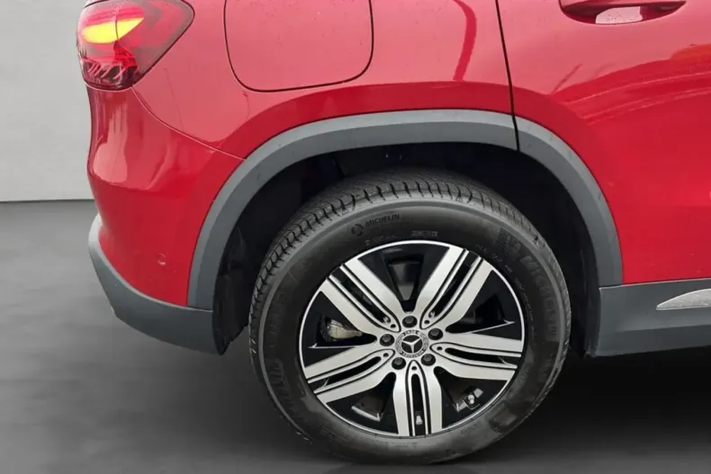 Mercedes-Benz EQA din 2024 cu 10.516 km - oferta MER172743 - foto 29