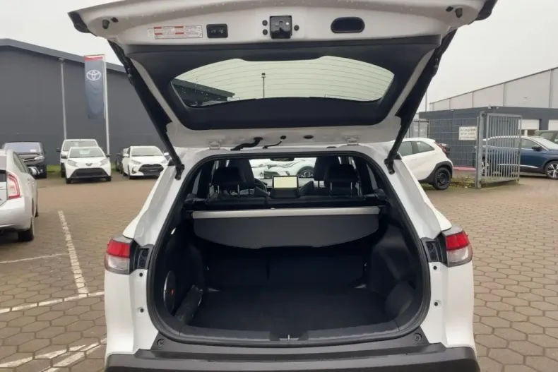 Toyota Corolla Cross din 2024 cu 24.200 km - oferta TOY172746 - foto 13