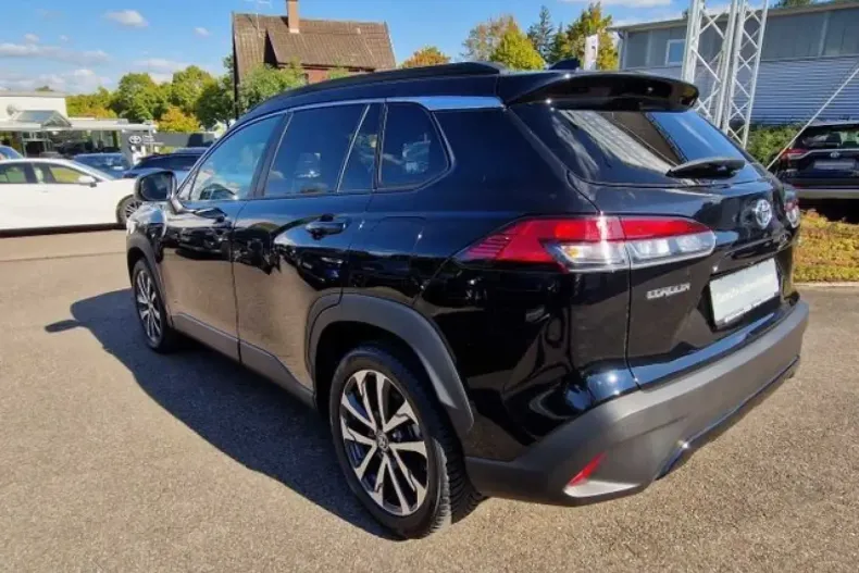 Toyota Corolla Cross din 2023 cu 48.887 km - oferta TOY172758 - foto 3