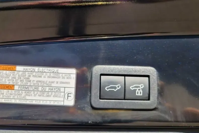 Toyota Corolla Cross din 2023 cu 48.887 km - oferta TOY172758 - foto 13