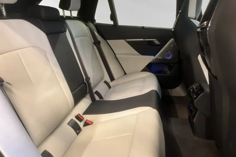 BMW M5 din 2024 cu 18.653 km - oferta BMW172767 - foto 11