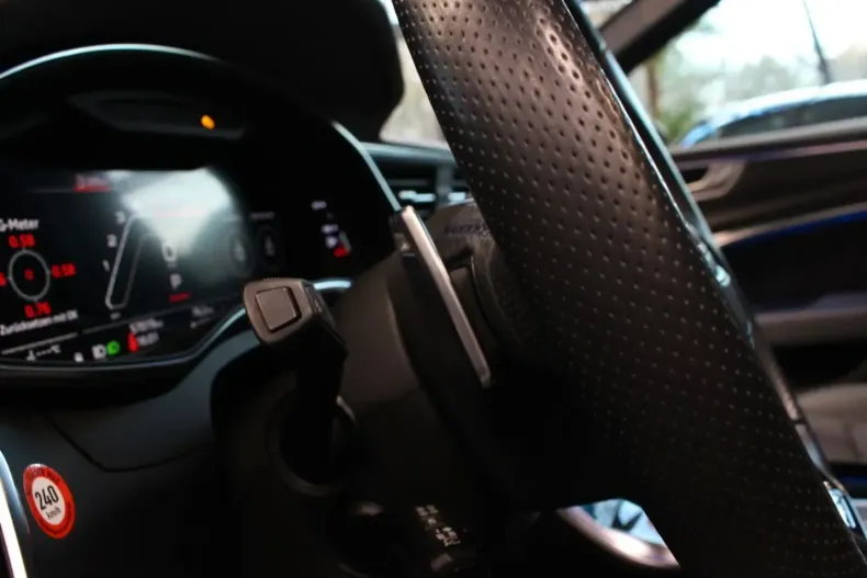 Audi RS6 din 2022 cu 55.900 km - oferta AUD172773 - foto 16