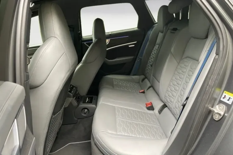 Audi RS6 din 2021 cu 74.673 km - oferta AUD172774 - foto 7