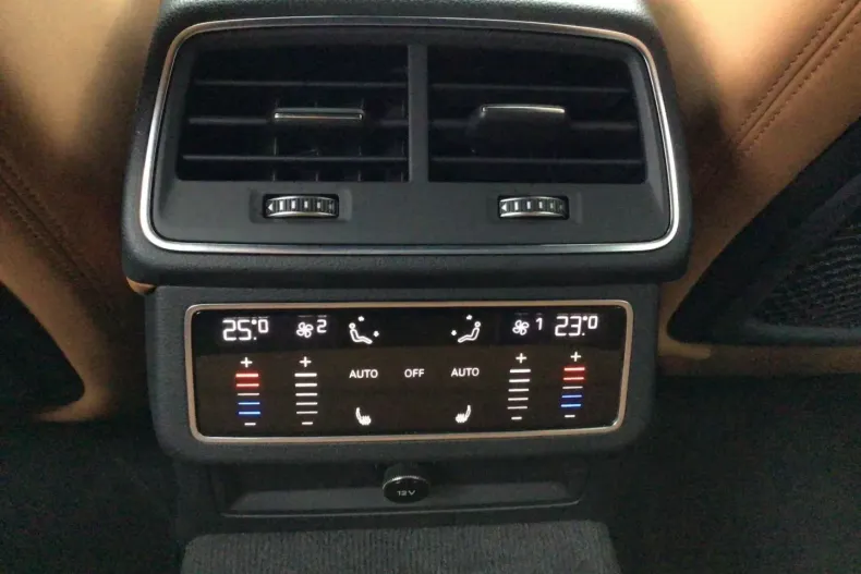 Audi RS6 din 2022 cu 67.050 km - oferta AUD172775 - foto 16