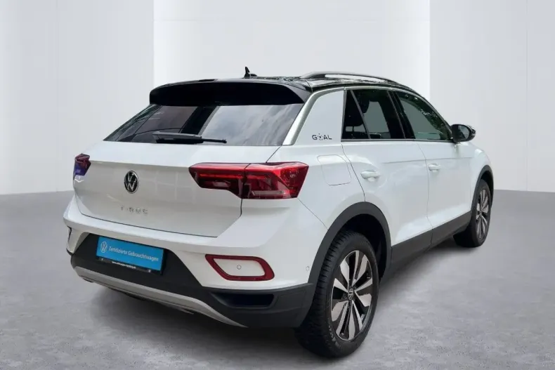 Volkswagen T-Roc din 2024 cu 2.477 km - oferta VOL172779 - foto 3