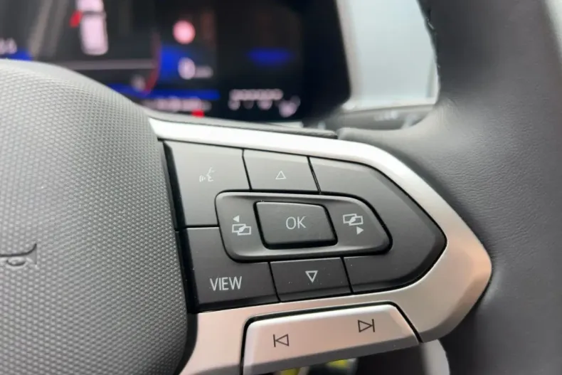 Volkswagen T-Roc din 2024 cu 2.477 km - oferta VOL172779 - foto 14