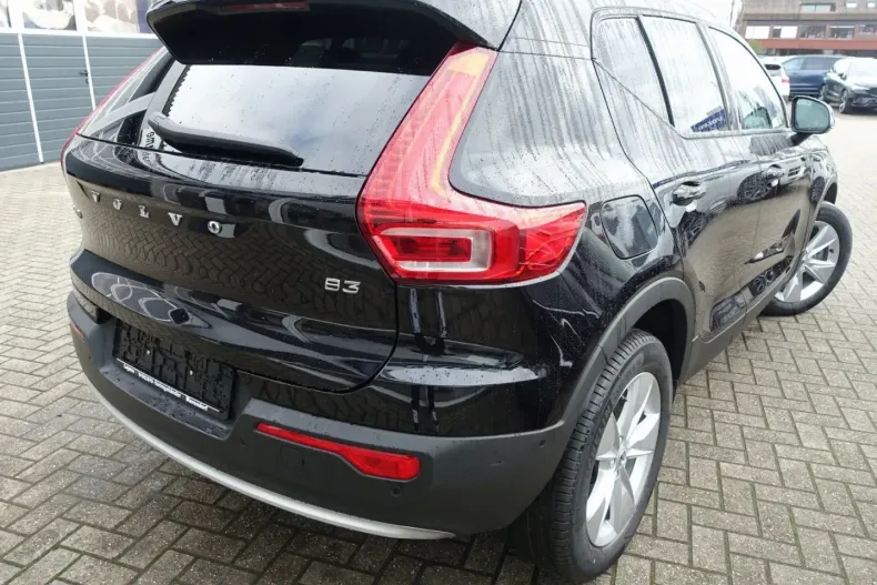 Volvo XC40 din 2025 cu 27.450 km - oferta VOL172780 - foto 2