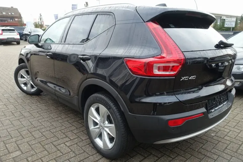 Volvo XC40 din 2025 cu 27.450 km - oferta VOL172780 - foto 4