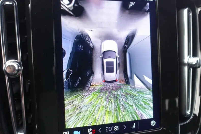 Volvo XC40 din 2025 cu 27.450 km - oferta VOL172780 - foto 17