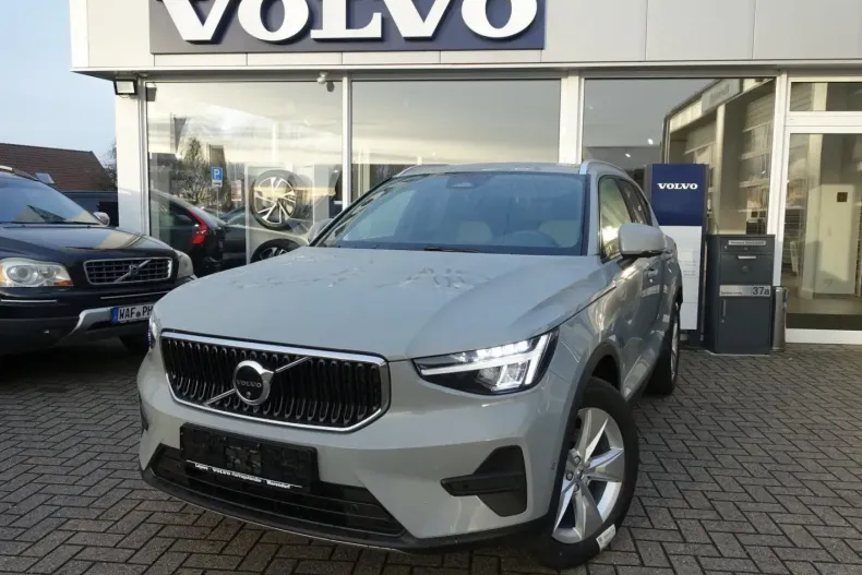 Volvo XC40 din 2025 cu 26.890 km - oferta VOL172781 - foto 1