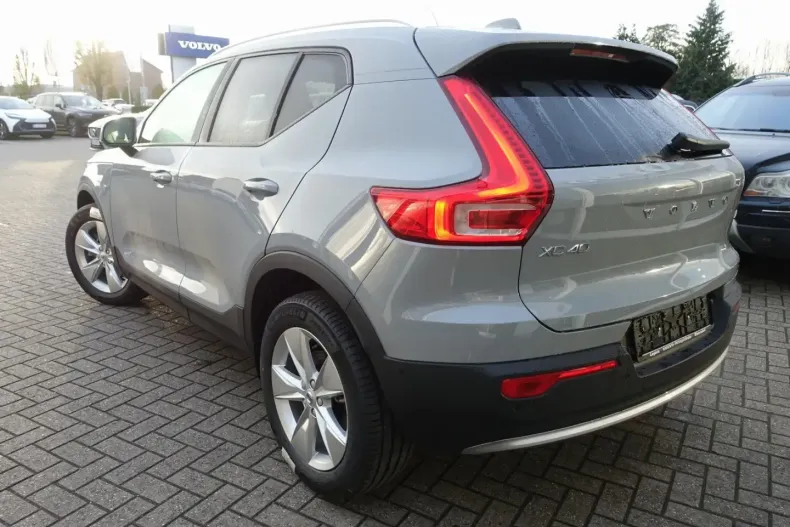 Volvo XC40 din 2025 cu 26.890 km - oferta VOL172781 - foto 4