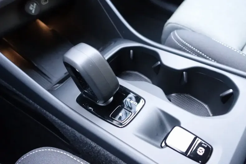 Volvo XC40 din 2025 cu 26.890 km - oferta VOL172781 - foto 15