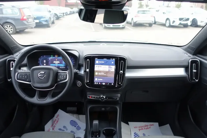 Volvo XC40 din 2025 cu 24.040 km - oferta VOL172782 - foto 12