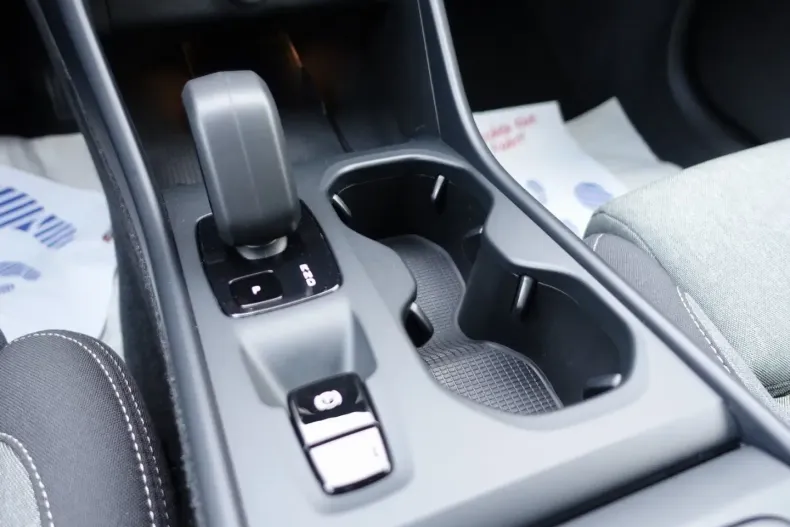 Volvo XC40 din 2025 cu 24.040 km - oferta VOL172782 - foto 14