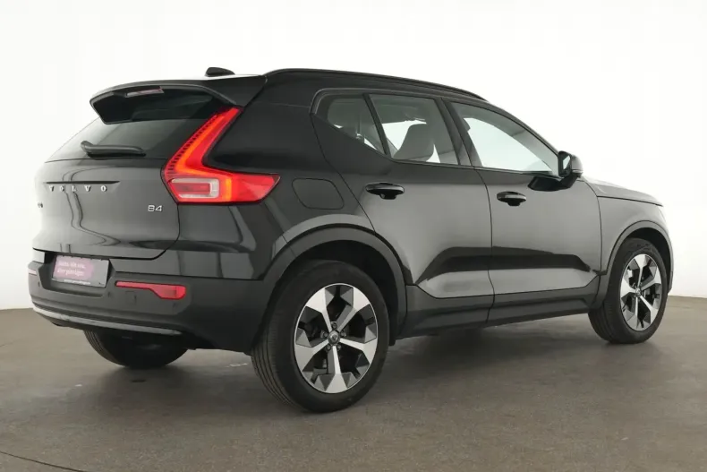 Volvo XC40 din 2023 cu 37.683 km - oferta VOL172784 - foto 5