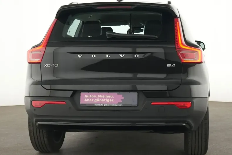 Volvo XC40 din 2023 cu 37.683 km - oferta VOL172784 - foto 6