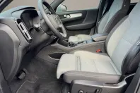 Volvo XC40 din 2025 cu 17.930 km - oferta VOL172786 - foto 6