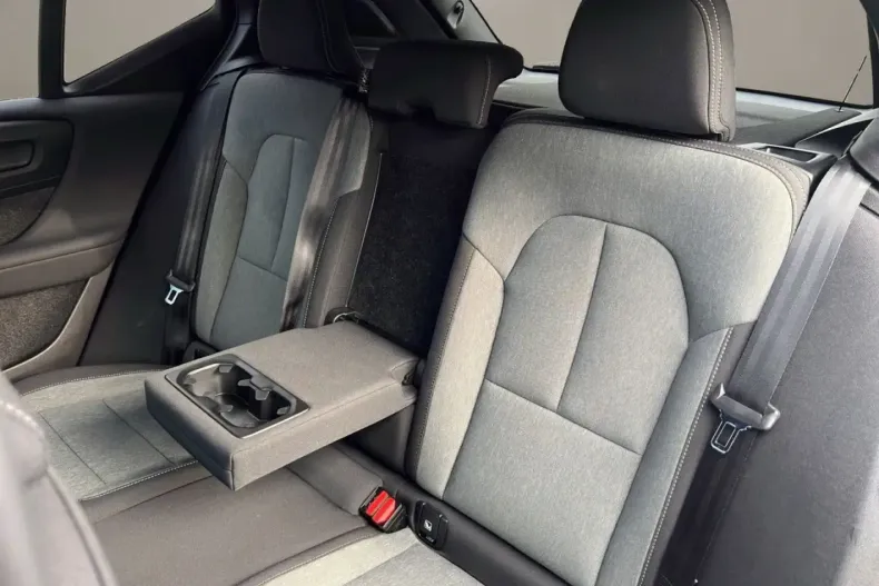 Volvo XC40 din 2025 cu 17.930 km - oferta VOL172786 - foto 11