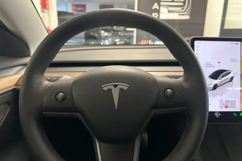 Tesla Model 3 din 2022 cu 29.188 km - oferta TES172796 - foto 12