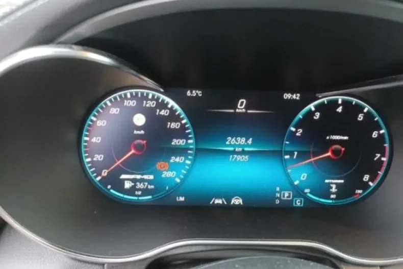 Mercedes-Benz GLC 43 AMG din 2023 cu 18.000 km - oferta MER172798 - foto 4