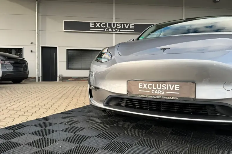 Tesla Model Y din 2023 cu 34.000 km - oferta TES172799 - foto 6