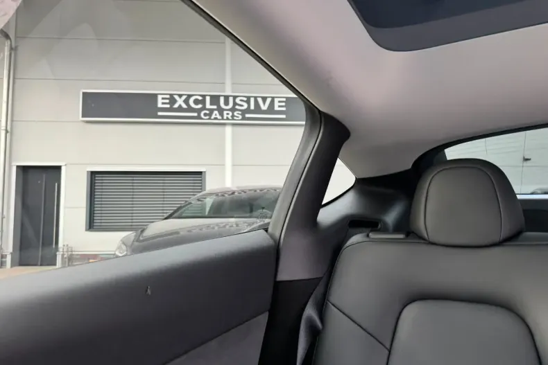 Tesla Model Y din 2023 cu 34.000 km - oferta TES172799 - foto 24