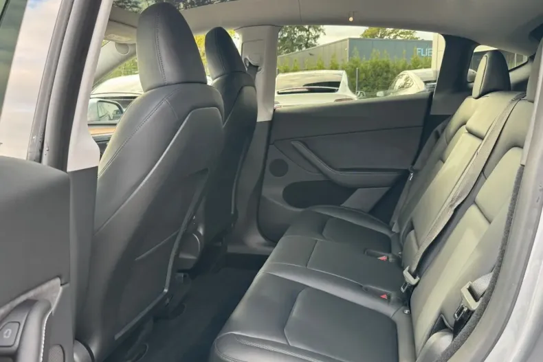 Tesla Model Y din 2023 cu 34.000 km - oferta TES172799 - foto 34