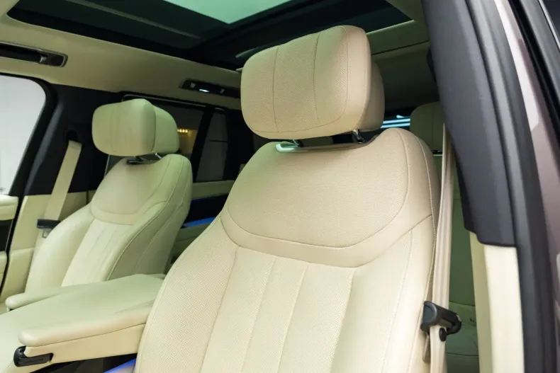 Land Rover Range Rover din 2024 cu 13.819 km - oferta LAN172800 - foto 23