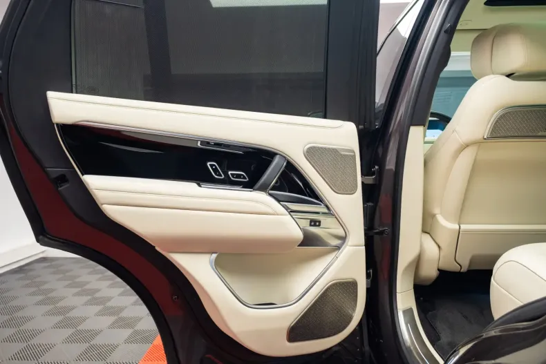 Land Rover Range Rover din 2024 cu 13.819 km - oferta LAN172800 - foto 25