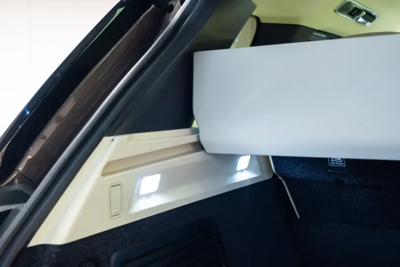 Land Rover Range Rover din 2024 cu 13.819 km - oferta LAN172800 - foto 34