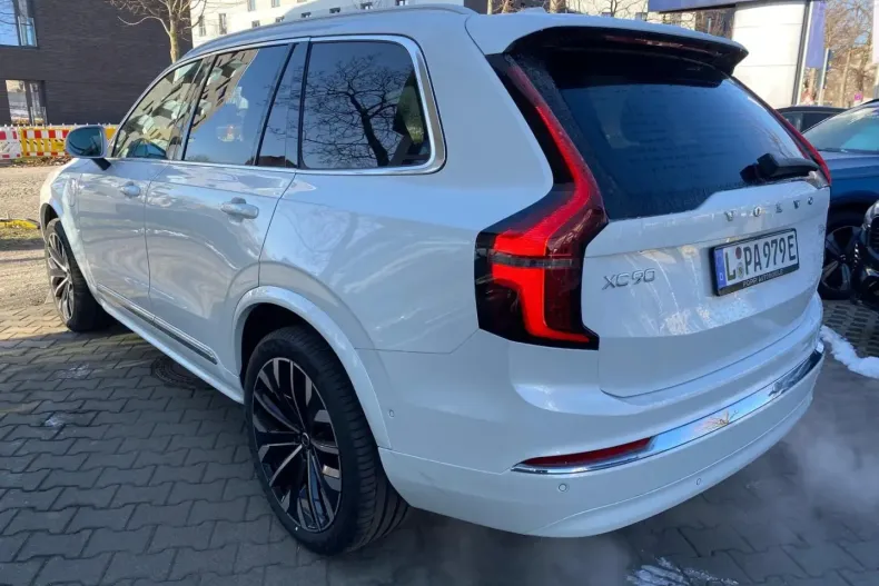 Volvo XC90 din 2025 cu 20.000 km - oferta VOL172802 - foto 18