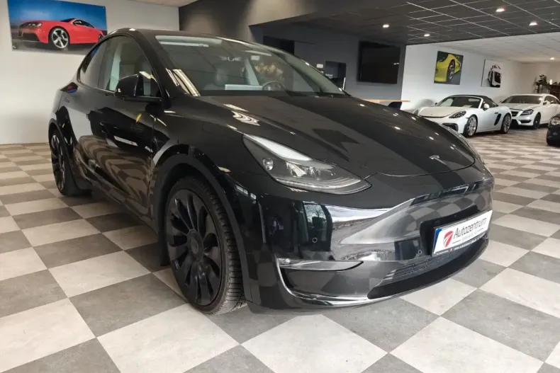 Tesla Model Y din 2022 cu 23.600 km - oferta TES172803 - foto 3