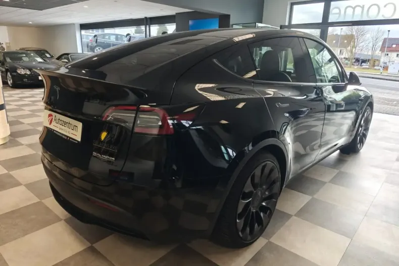 Tesla Model Y din 2022 cu 23.600 km - oferta TES172803 - foto 5