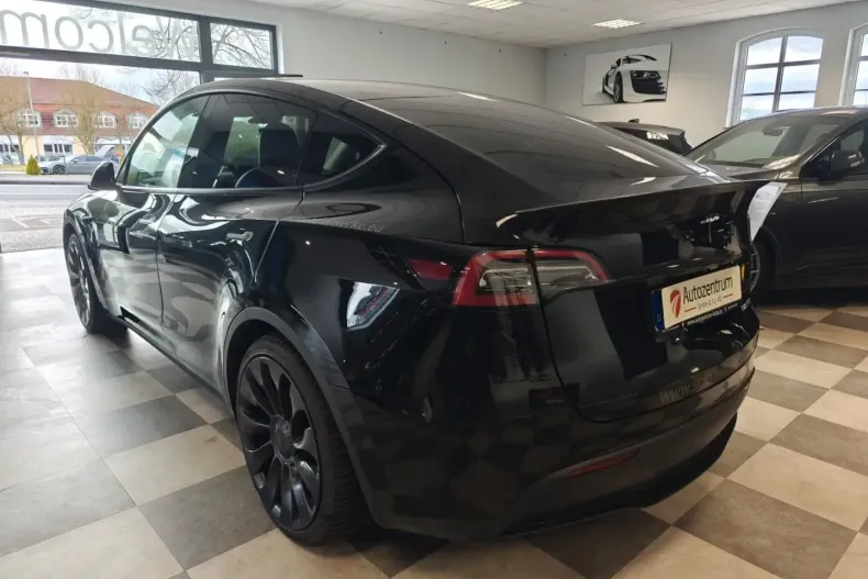 Tesla Model Y din 2022 cu 23.600 km - oferta TES172803 - foto 7