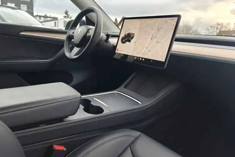 Tesla Model Y din 2022 cu 23.600 km - oferta TES172803 - foto 12