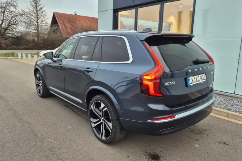 Volvo XC90 din 2025 cu 6.500 km - oferta VOL172804 - foto 4