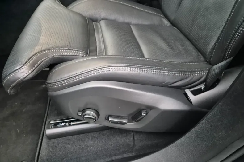 Volvo XC90 din 2025 cu 6.500 km - oferta VOL172804 - foto 9