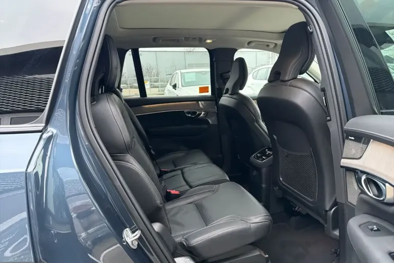 Volvo XC90 din 2025 cu 15.350 km - oferta VOL172806 - foto 15
