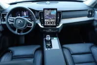 Volvo XC90 din 2025 cu 15.200 km - oferta VOL172812 - foto 12