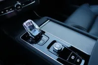 Volvo XC90 din 2025 cu 15.200 km - oferta VOL172812 - foto 15