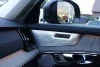 Volvo XC90 din 2025 cu 15.200 km - oferta VOL172812 - foto 17