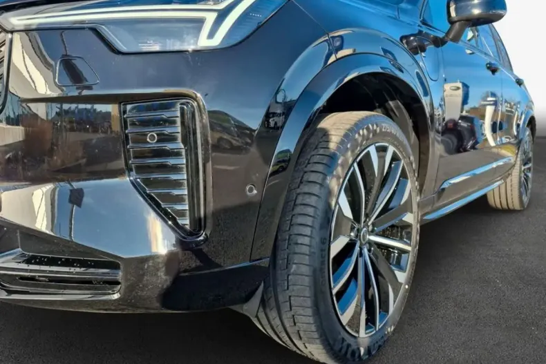 Volvo XC90 din 2025 cu 18.303 km - oferta VOL172813 - foto 5